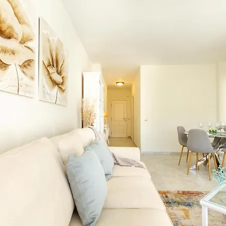 Banus - Banus Playa Rocio - 2br - 2ba - Direct & Sea Access Complex - Outdoor Terrace W Garden Views - Pool - 3 Min Walk To Puerto Banus & Corte Ing Luxury Shopping - Ideal For Families Apartment *