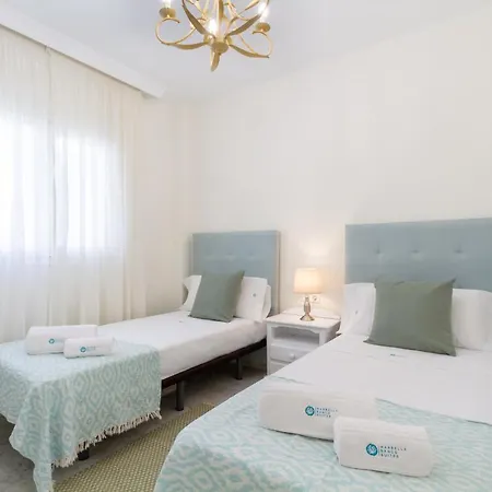 Banus - Banus Playa Rocio - 2br - 2ba - Direct & Sea Access Complex - Outdoor Terrace W Garden Views - Pool - 3 Min Walk To Puerto Banus & Corte Ing Luxury Shopping - Ideal For Families