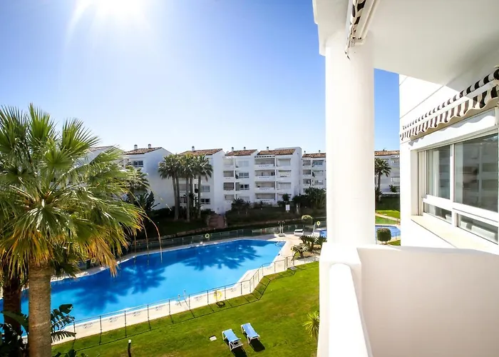 Banus - Banus Playa Rocio Beachside Complex Apartment