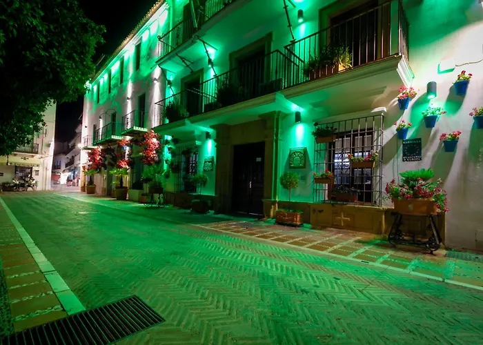 Banus - Banus Playa Rocio Beachside Complex *