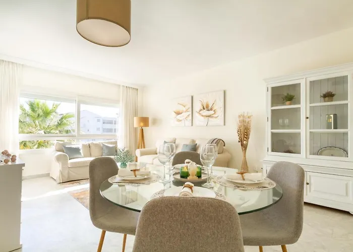 Banus - Banus Playa Rocio Beachside Complex 马尔韦利亚